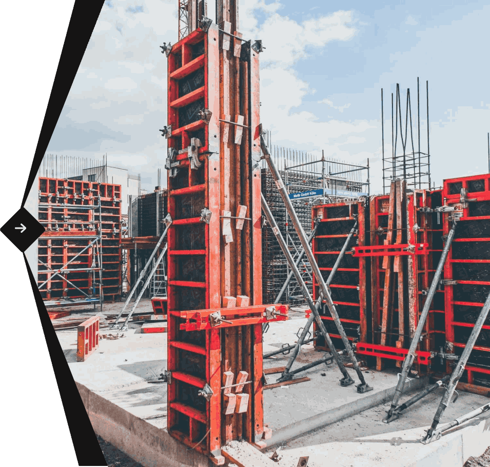 Baugerüst auf Baustelle sichtbar